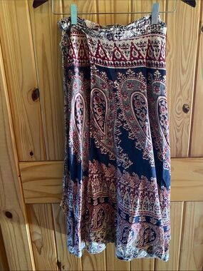Wrap around vintage skirt. Made in India.